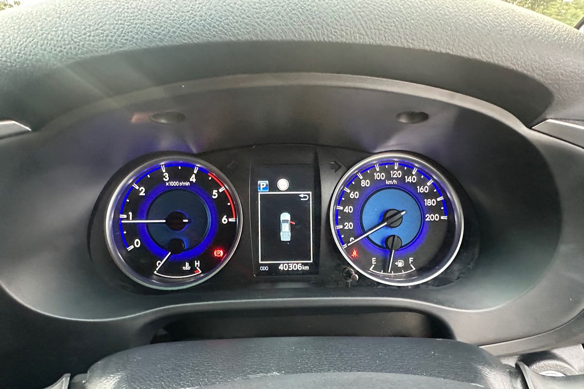 2019 Toyota Hilux SR5 GUN126R
