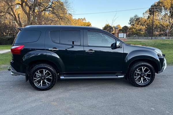 2020 Isuzu MU-X LS-T