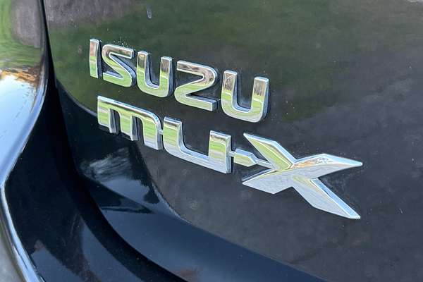 2020 Isuzu MU-X LS-T