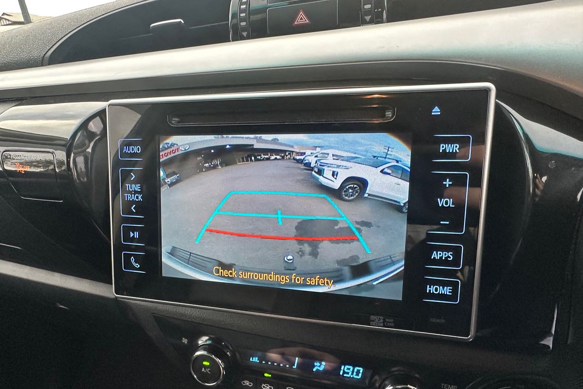 2019 Toyota Hilux SR5 GUN126R
