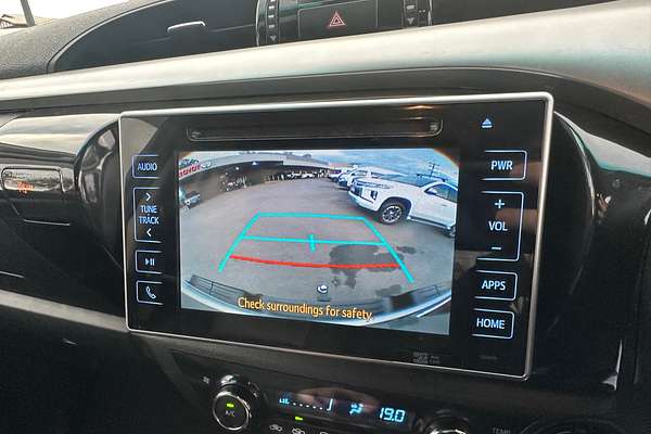 2019 Toyota Hilux SR5 GUN126R