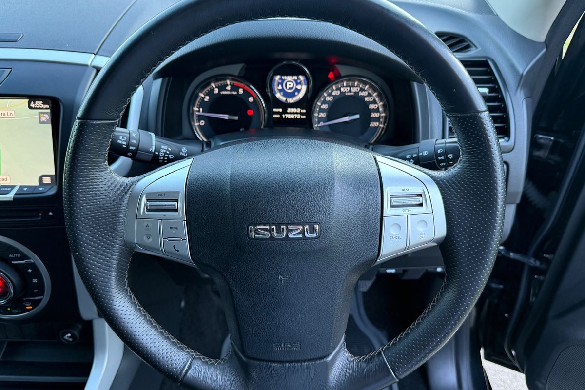 2020 Isuzu MU-X LS-T