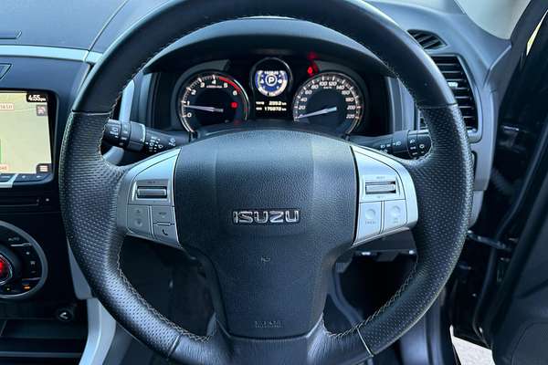 2020 Isuzu MU-X LS-T