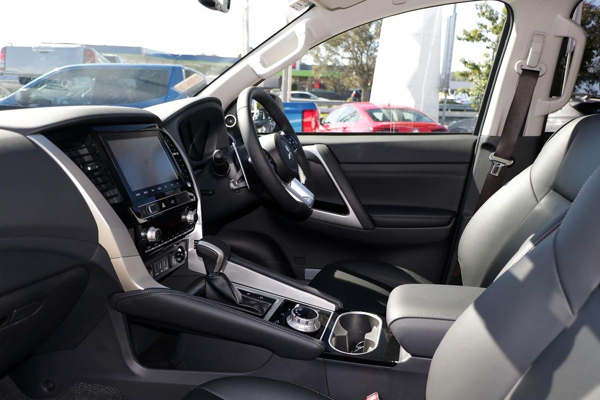 2024 Mitsubishi Pajero Sport Exceed QG