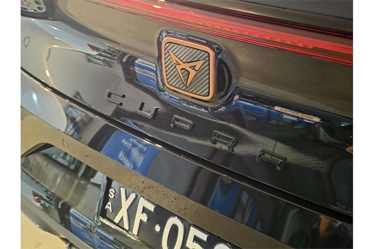2024 CUPRA Leon V Tribe Edition KL
