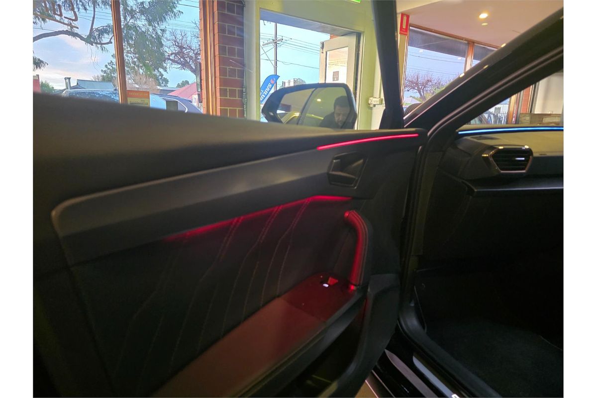 2024 CUPRA Leon V Tribe Edition KL