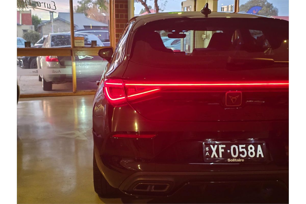 2024 CUPRA Leon V Tribe Edition KL