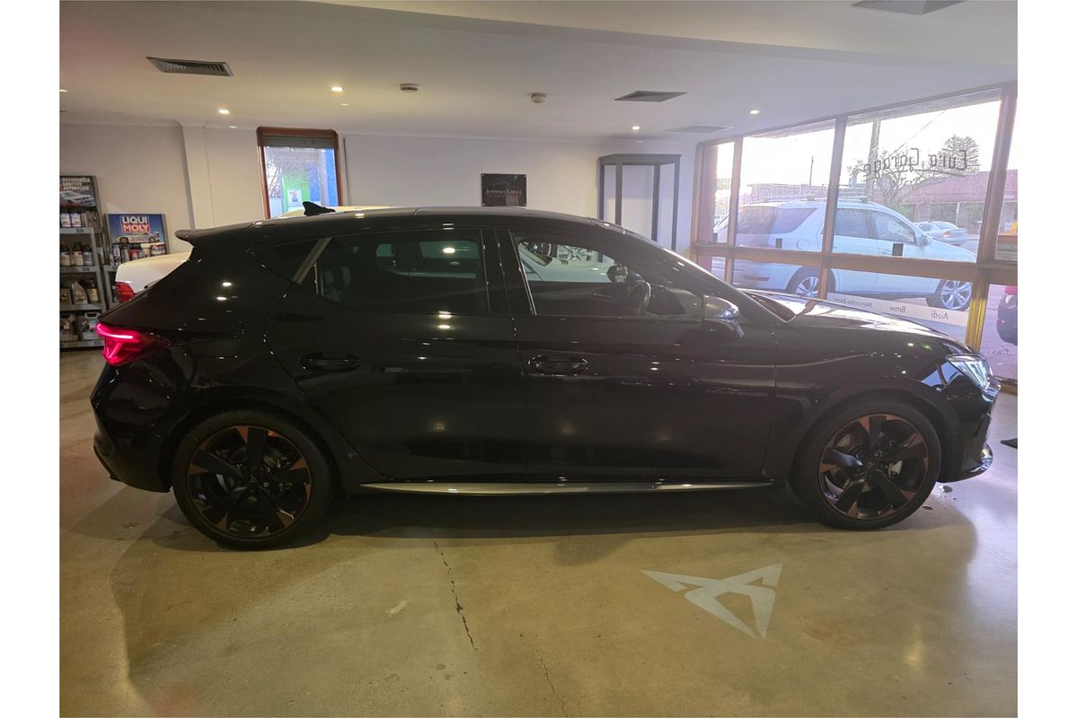 2024 CUPRA Leon V Tribe Edition KL
