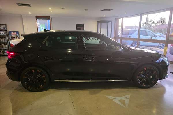 2024 CUPRA Leon V Tribe Edition KL