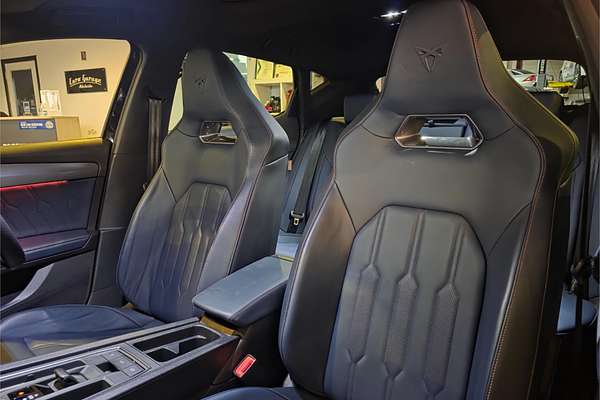 2024 CUPRA Leon V Tribe Edition KL