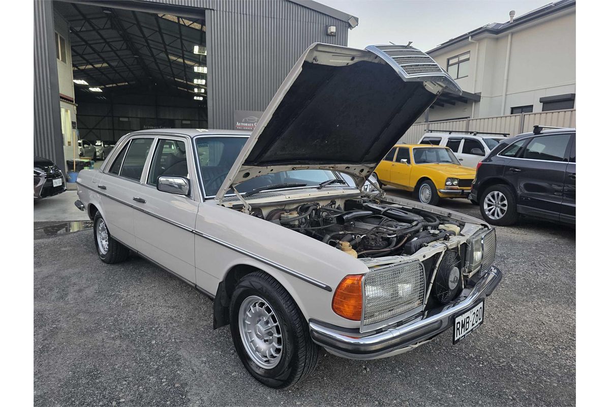 1979 Mercedes-Benz 280E