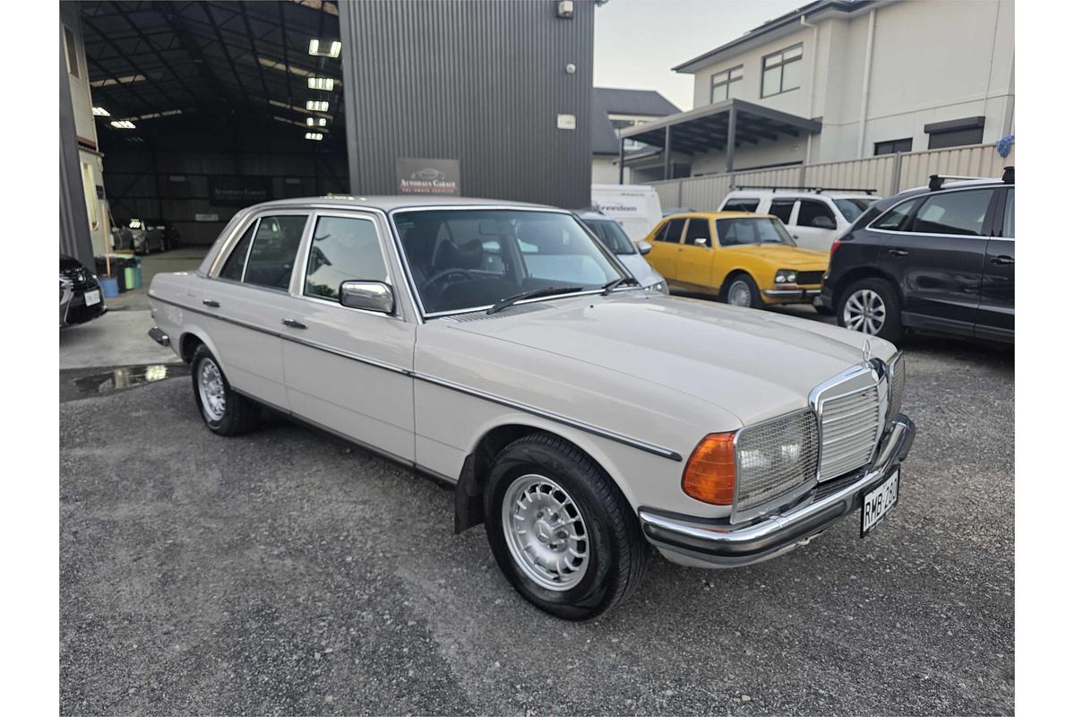 1979 Mercedes-Benz 280E