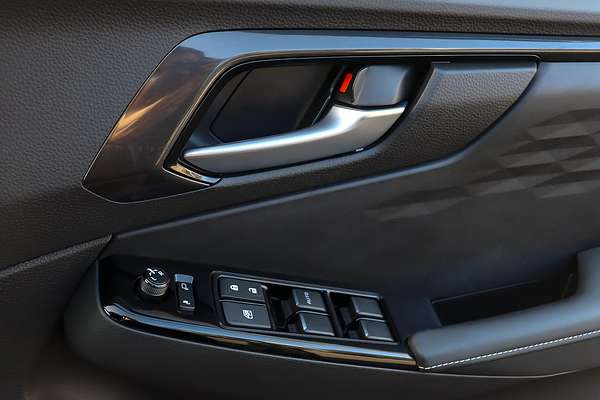2025 Isuzu D-MAX BLADE 4X4
