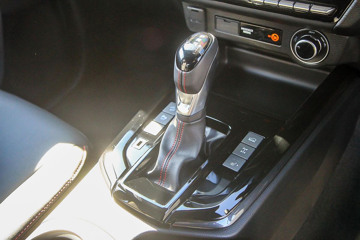 2025 Isuzu D-MAX X-TERRAIN 4X4