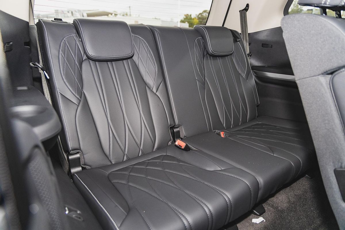 2025 LDV D90 Executive SV9A