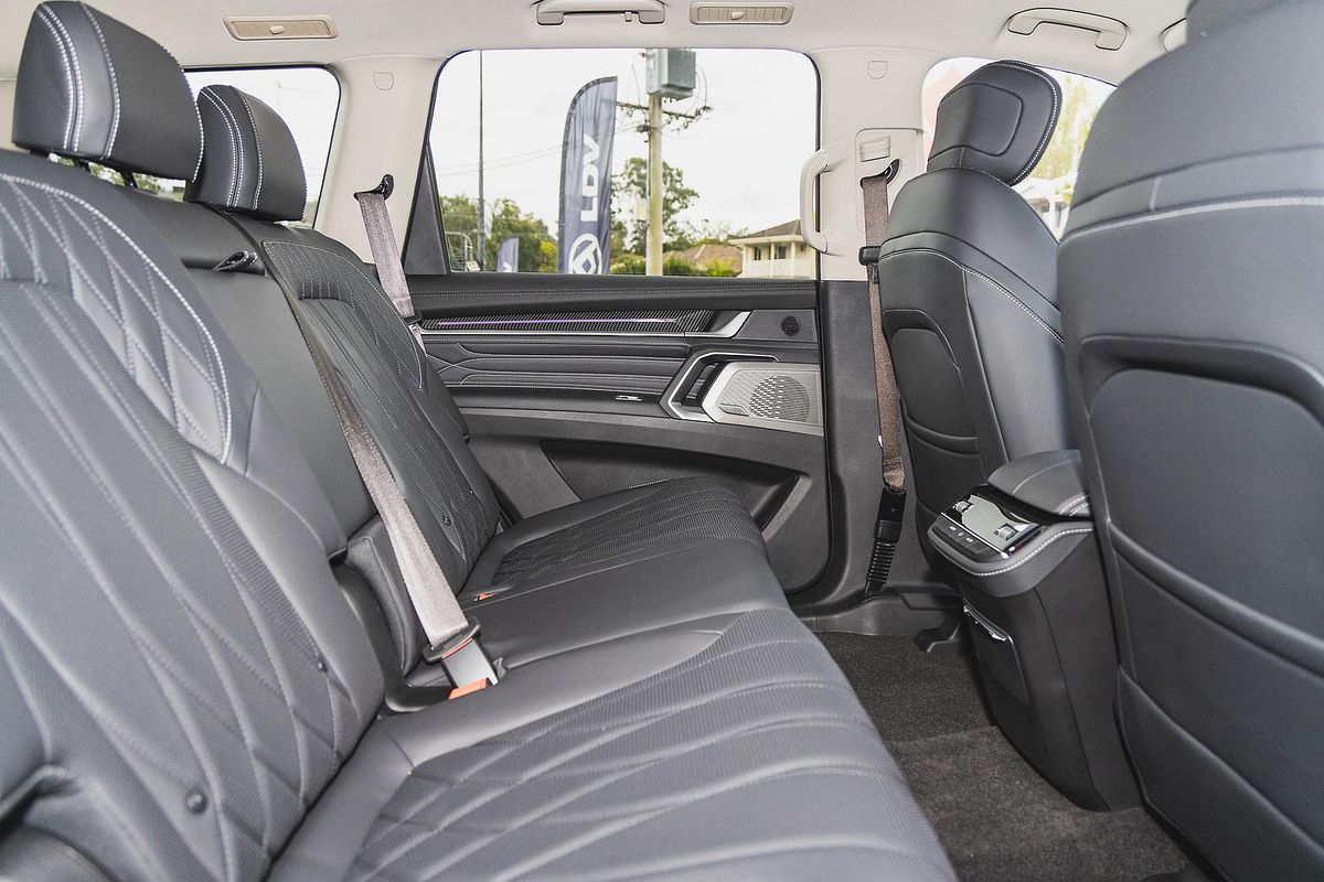 2025 LDV D90 Executive SV9A