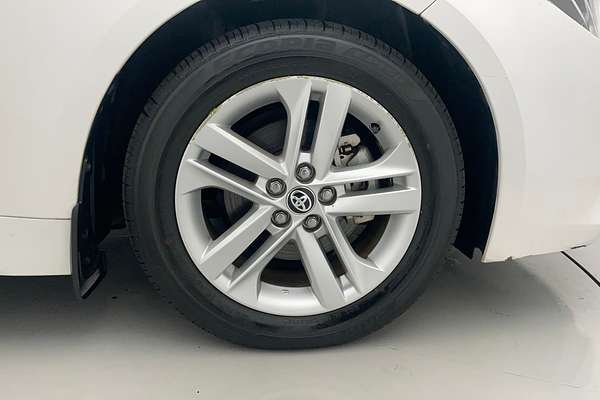 2018 Toyota Corolla SX Hybrid ZWE211R