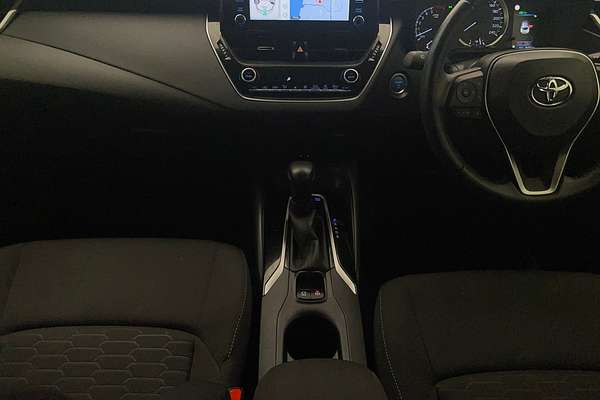 2018 Toyota Corolla SX Hybrid ZWE211R