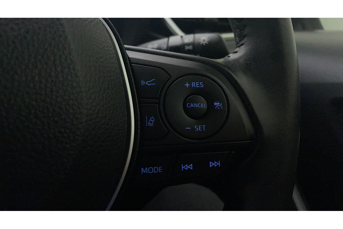 2018 Toyota Corolla SX Hybrid ZWE211R