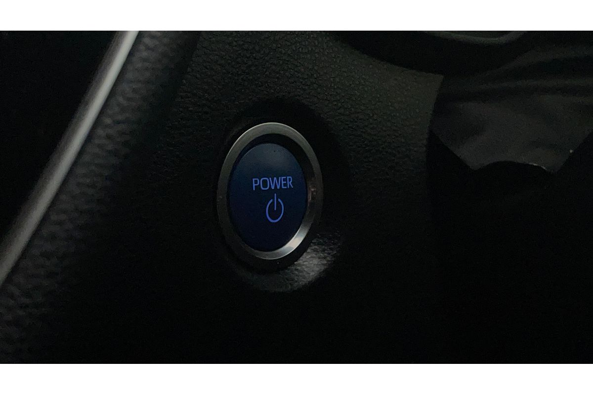 2018 Toyota Corolla SX Hybrid ZWE211R