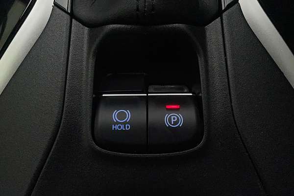 2018 Toyota Corolla SX Hybrid ZWE211R