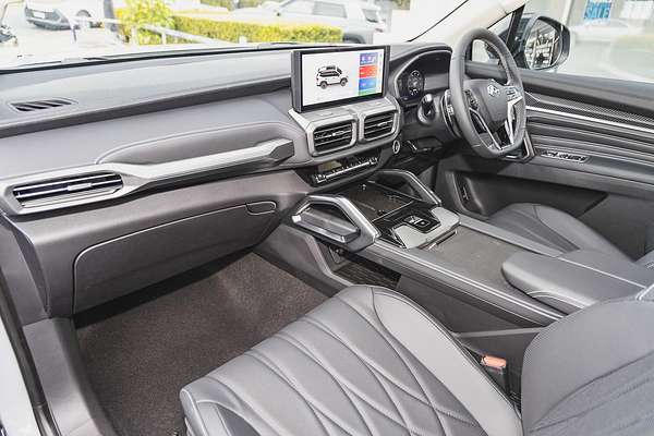 2025 LDV D90 Executive SV9A