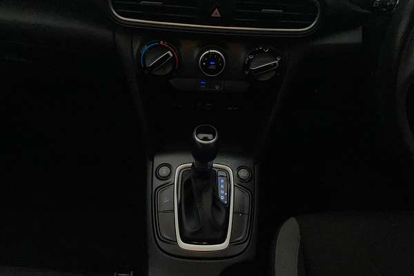 2017 Hyundai Kona Active OS