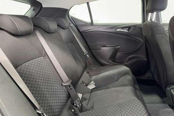 2019 Holden Astra R BK