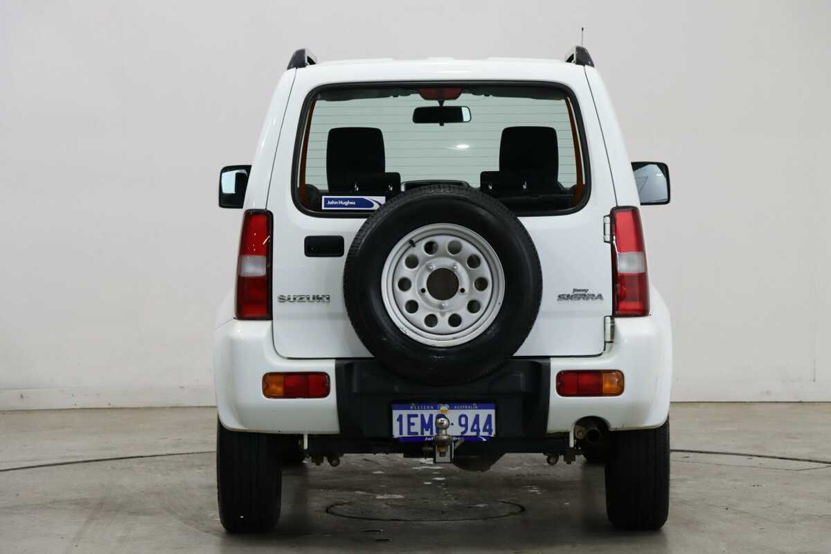 2014 Suzuki Jimny Sierra SN413 T6