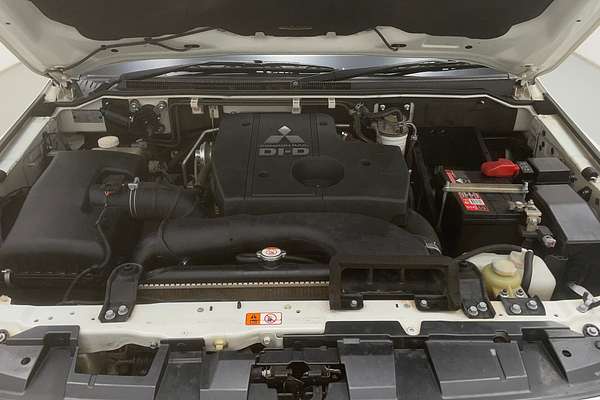 2017 Mitsubishi Pajero GLX NX