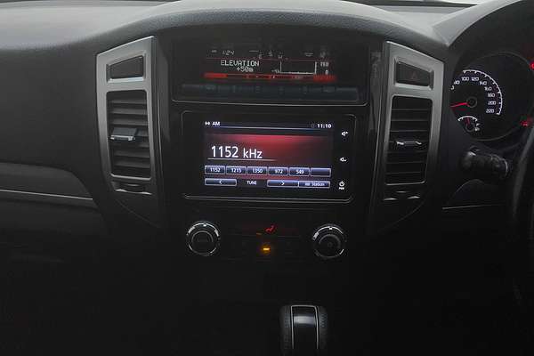 2017 Mitsubishi Pajero GLX NX