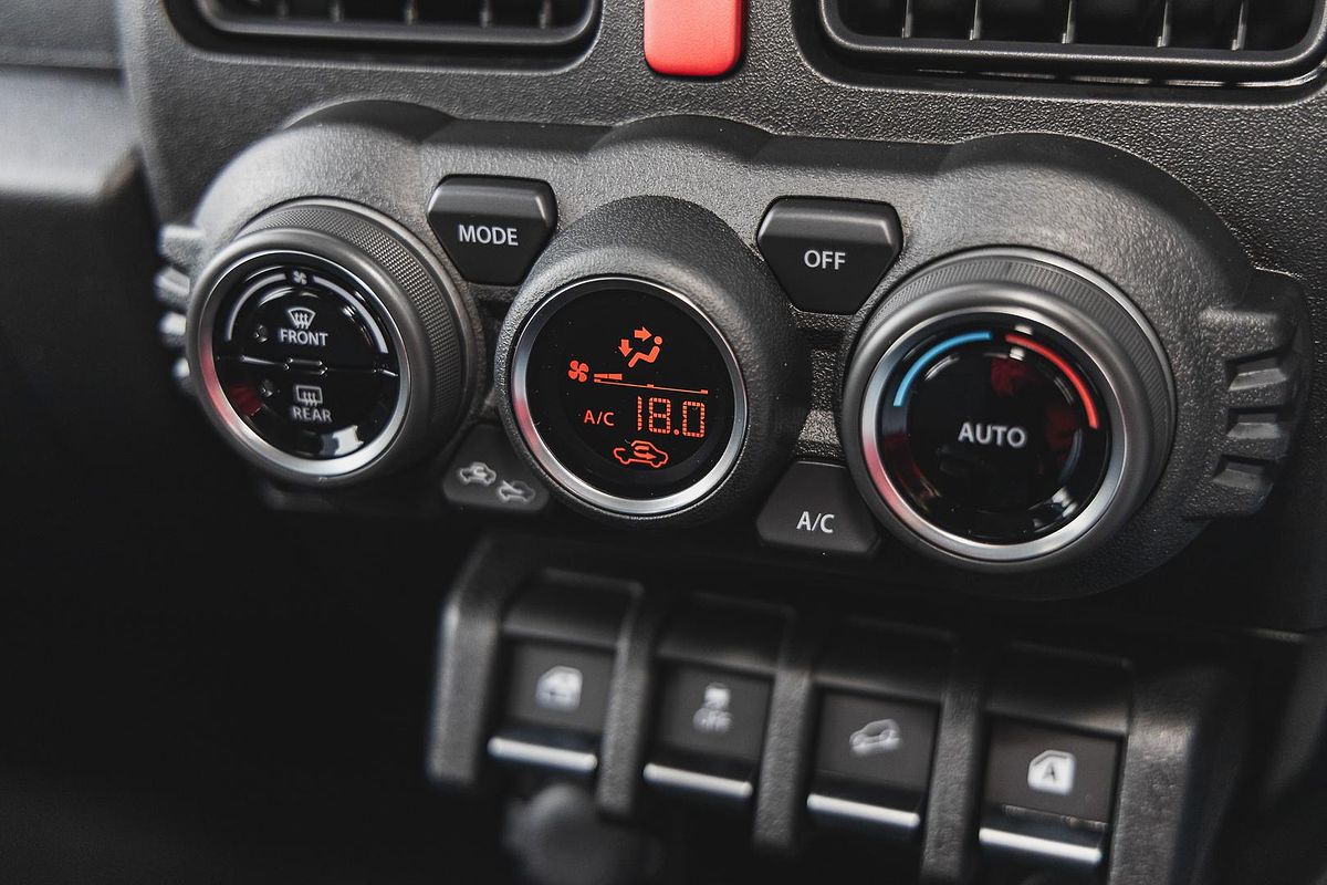2024 Suzuki Jimny GLX GJ