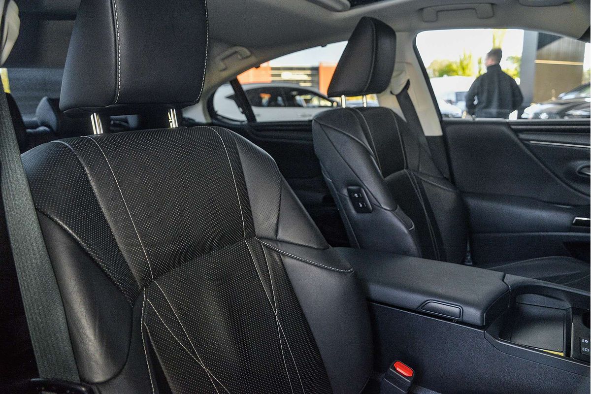 2023 Lexus ES ES300h Sports Luxury AXZH10R