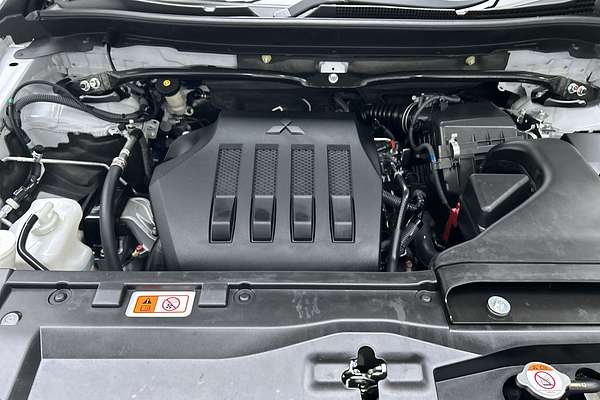 2023 Mitsubishi Eclipse Cross LS YB