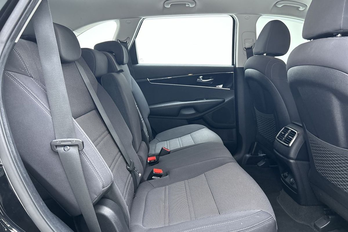 2018 Kia Sorento Si UM