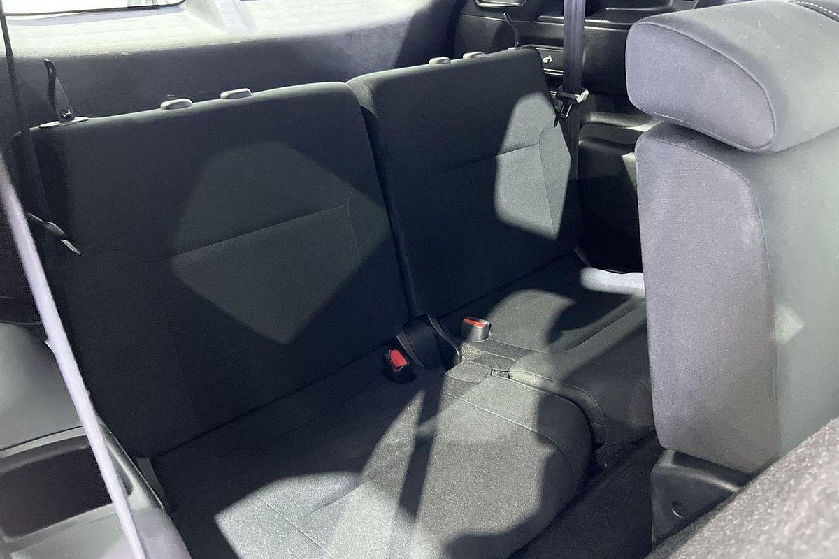 2024 Mitsubishi Outlander LS ZM