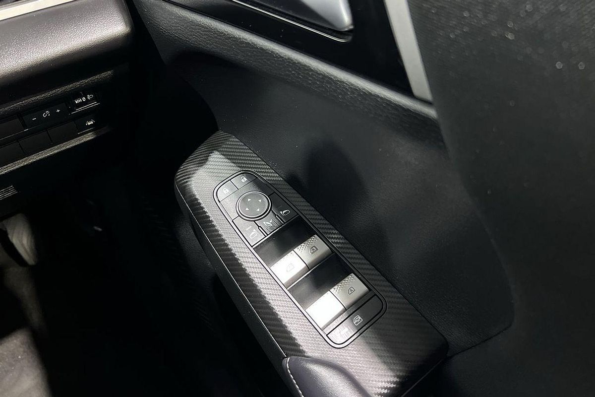 2024 Mitsubishi Outlander LS ZM