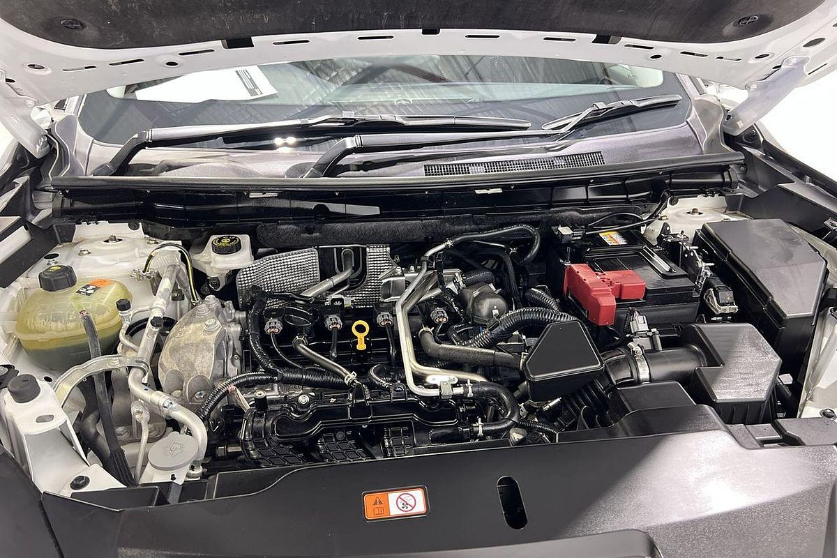 2024 Mitsubishi Outlander LS ZM