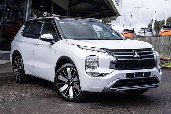 2025 Mitsubishi Outlander Exceed Tourer ZM