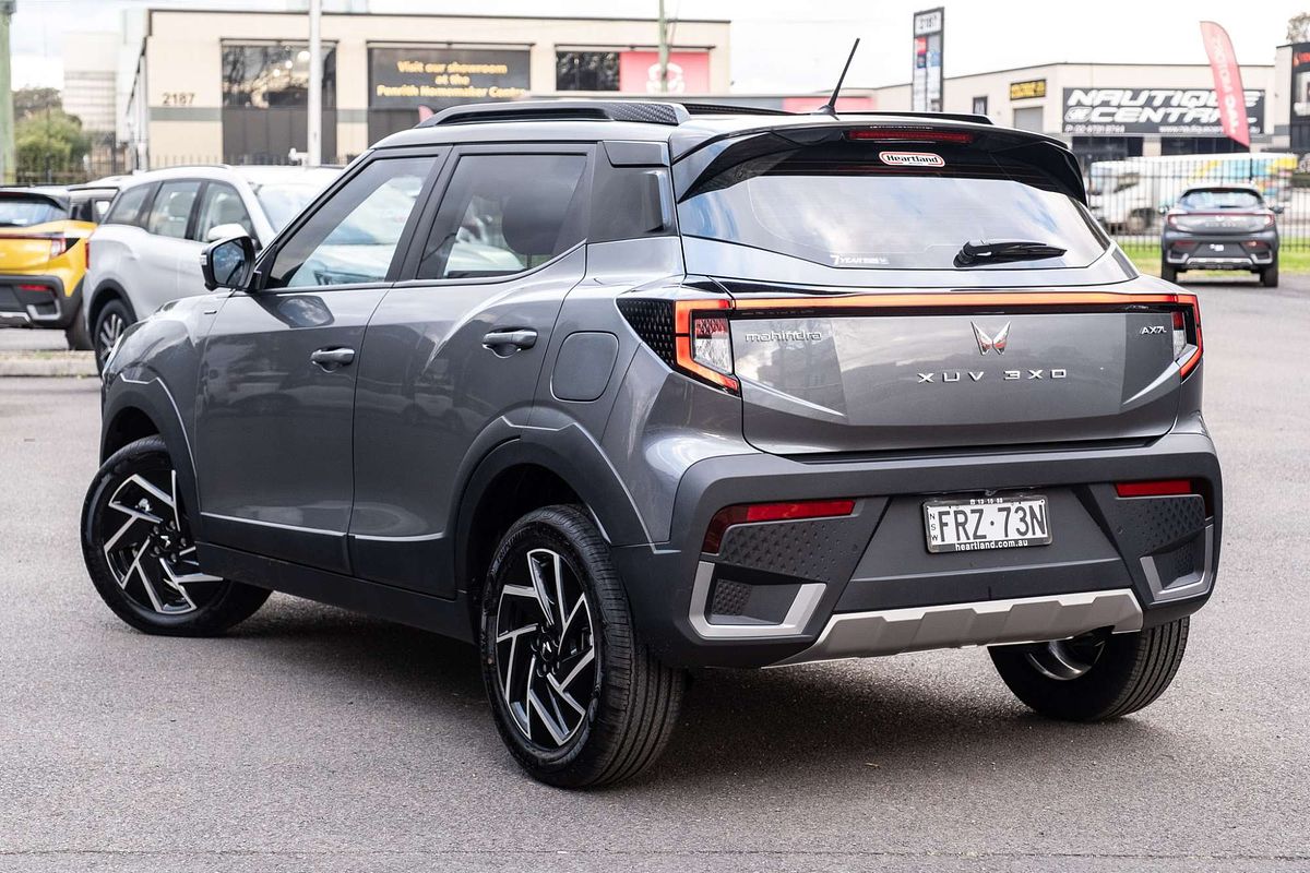 2025 Mahindra XUV3XO AX7L