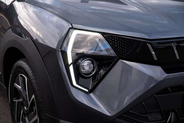 2025 Mahindra XUV3XO AX7L