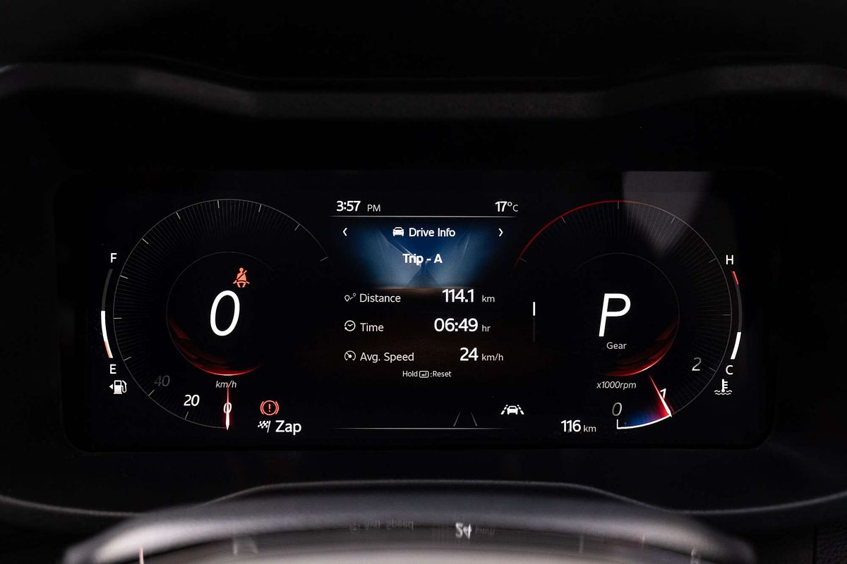 2025 Mahindra XUV3XO AX7L
