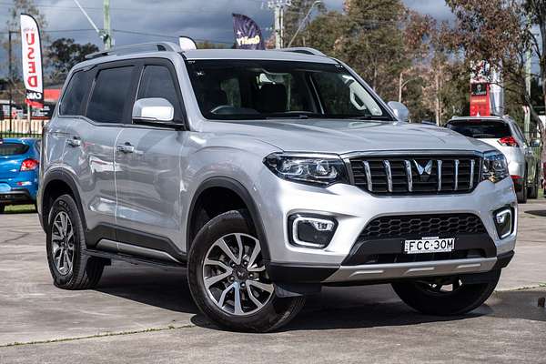 2023 Mahindra Scorpio Z8