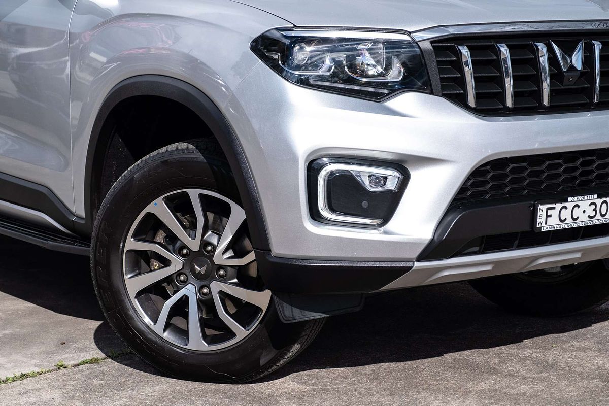 2023 Mahindra Scorpio Z8