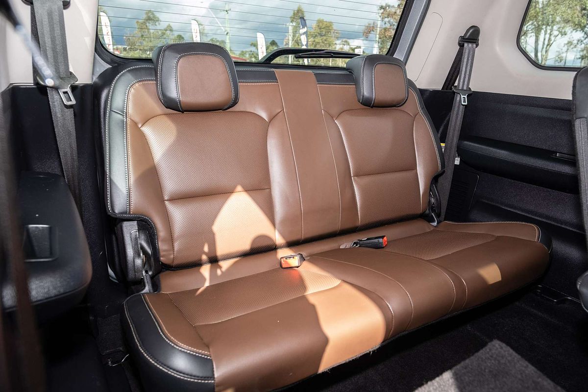 2023 Mahindra Scorpio Z8