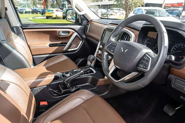 2023 Mahindra Scorpio Z8