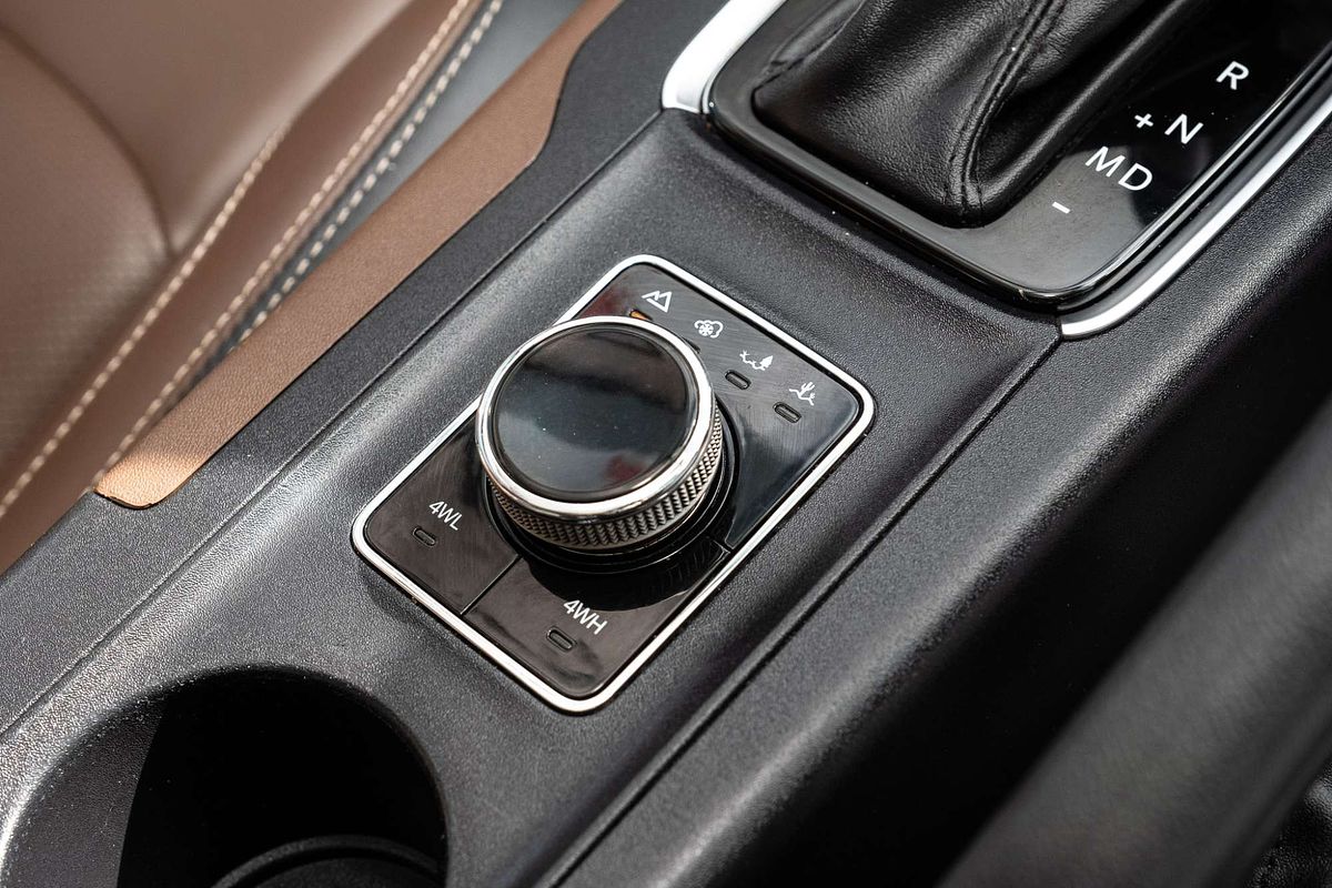 2023 Mahindra Scorpio Z8