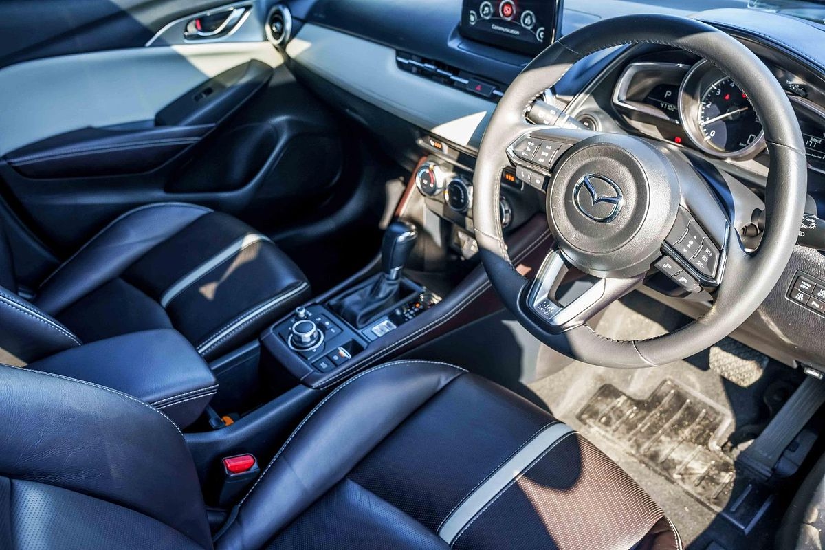 2019 Mazda CX-3 Akari LE DK