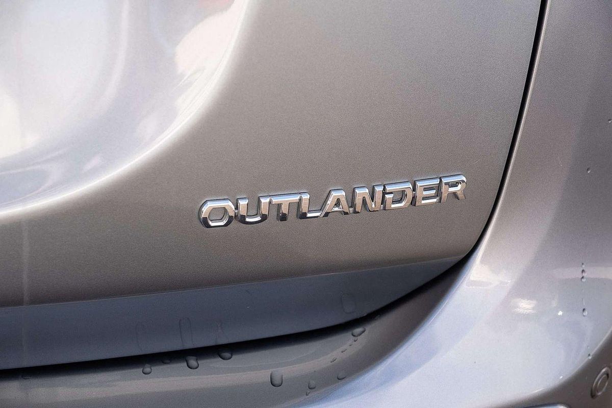 2014 Mitsubishi Outlander PHEV Aspire ZJ
