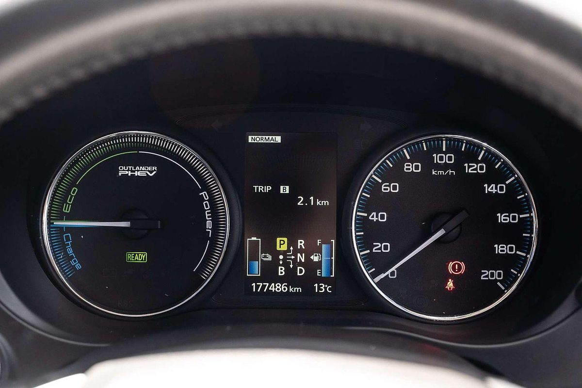 2014 Mitsubishi Outlander PHEV Aspire ZJ